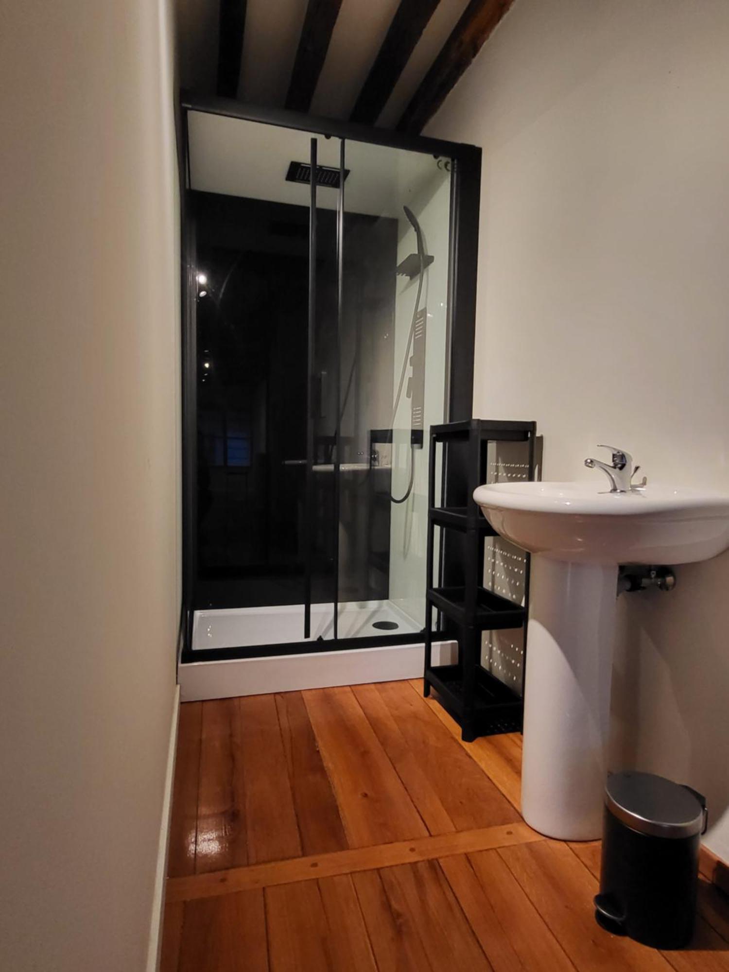 Viktoria Hostel Antwerpen Szoba fotó